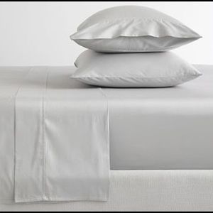 NWT pottery barn sheet